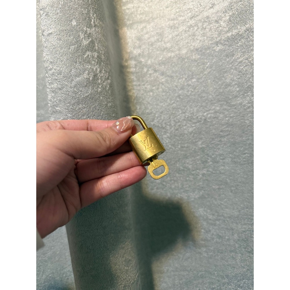 Louis Vuitton PadLock Lock w/ Key Number # 301
